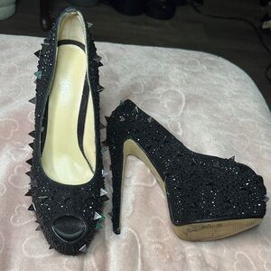Chic Black Studded Peep Toe Heels
